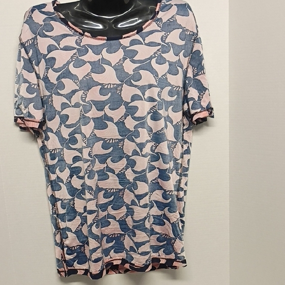 Elegant Women's Short Sleeve Top in Pink and Blue - Picture 12 of 14